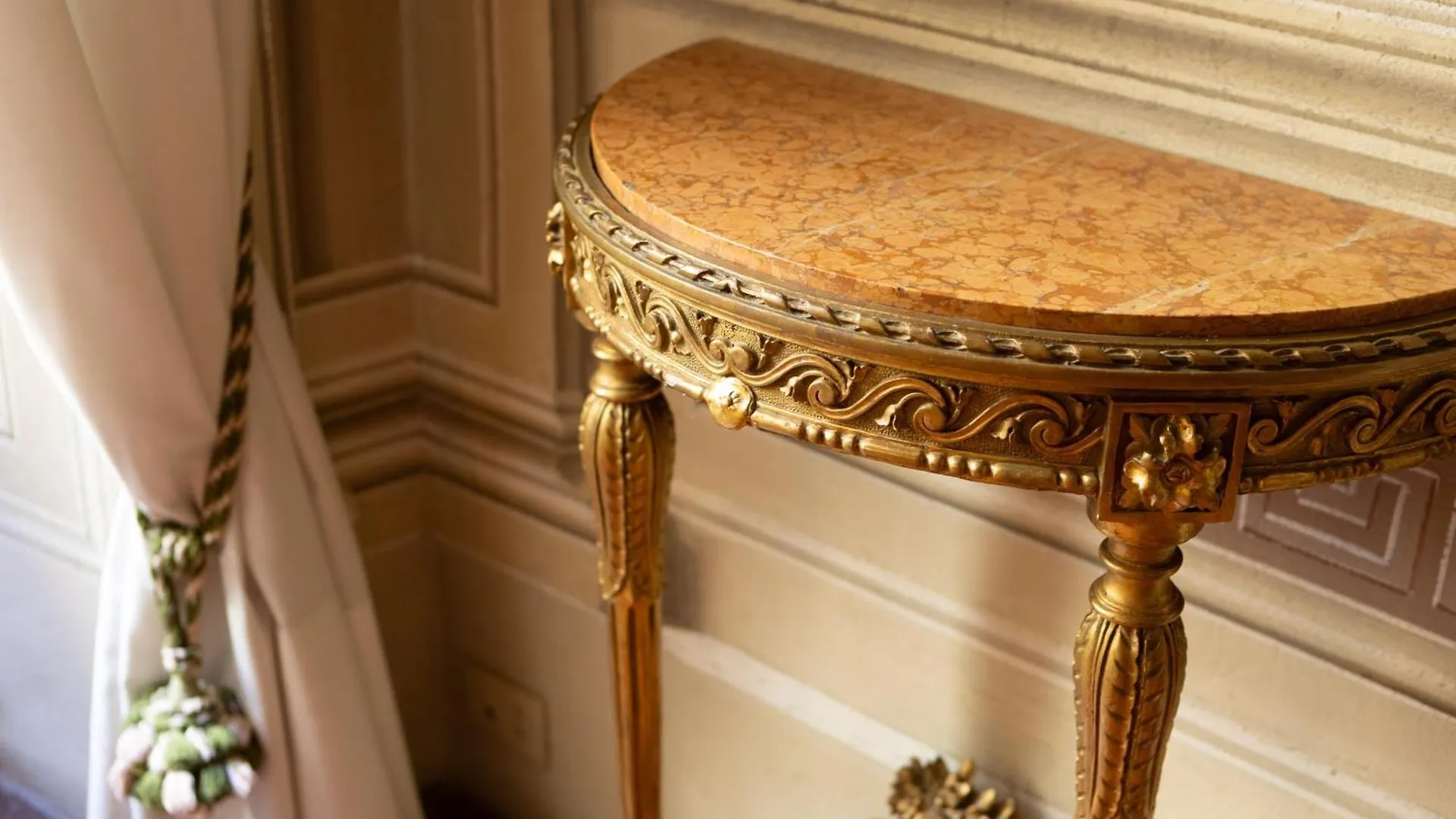 Apartment Ricasoli Luxury Palace Florence Italy