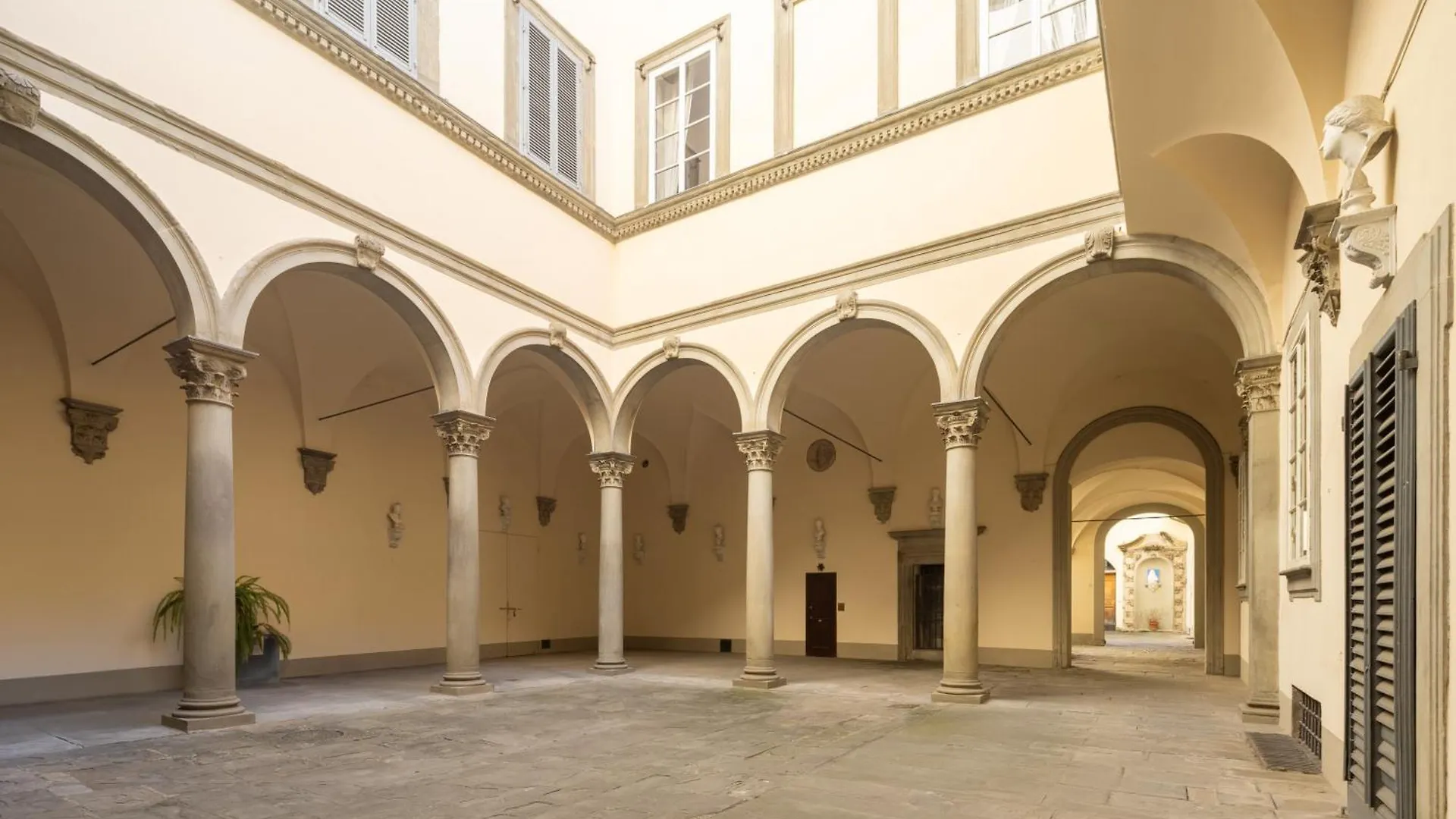 Ricasoli Luxury Palace Florence